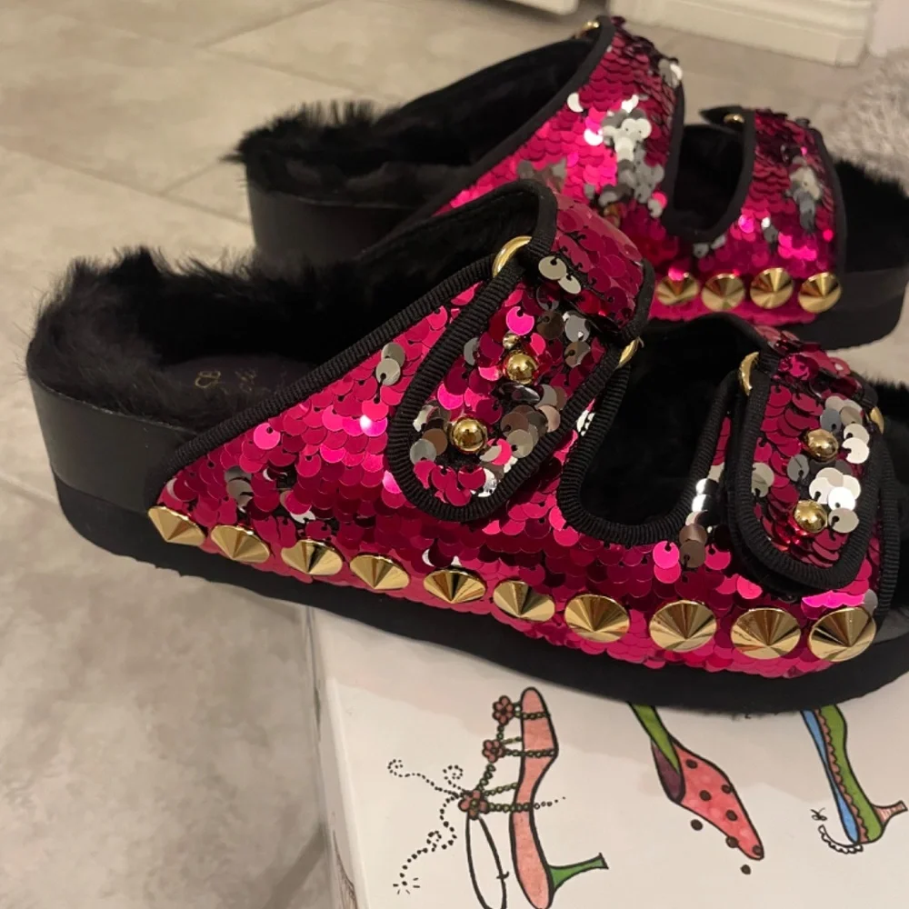 SUECOMMA BONNIE SCB Collection Pink/Silver Sequin Faux Fur Slide Size 38